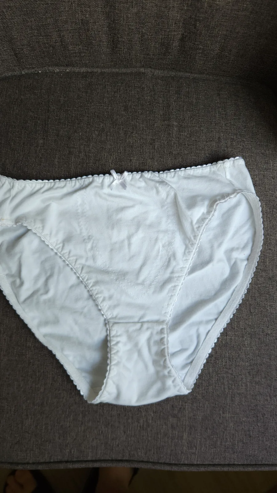 Bikini de cobertura alta de algodón bordado blanco, color blanco