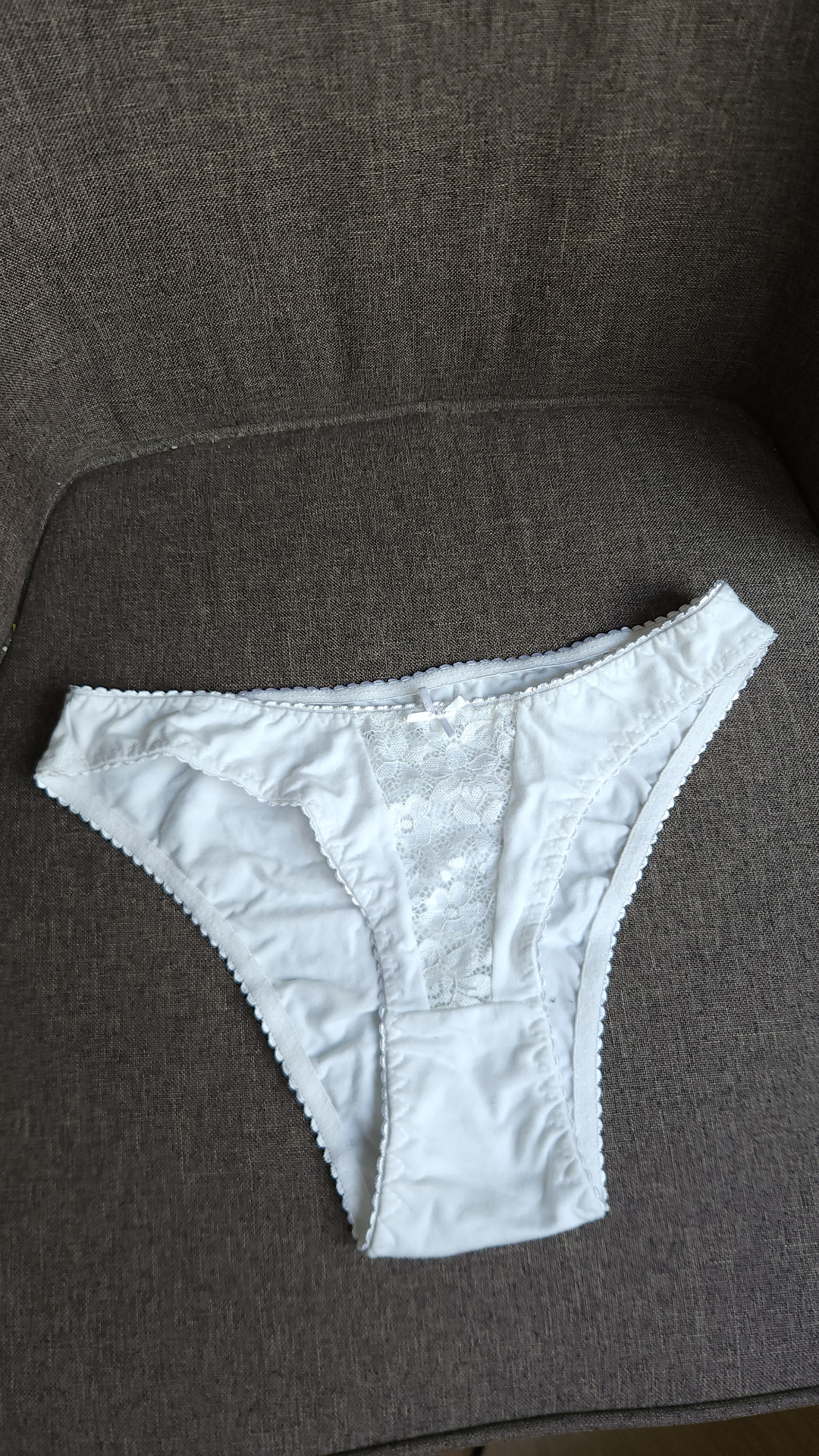 Bikini de corte bajo de algodón y encaje blanco, color blanco